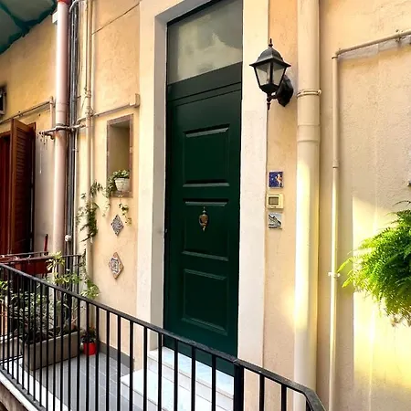 Apartment Ciuriciuri Storico Nel Centro Di Catania